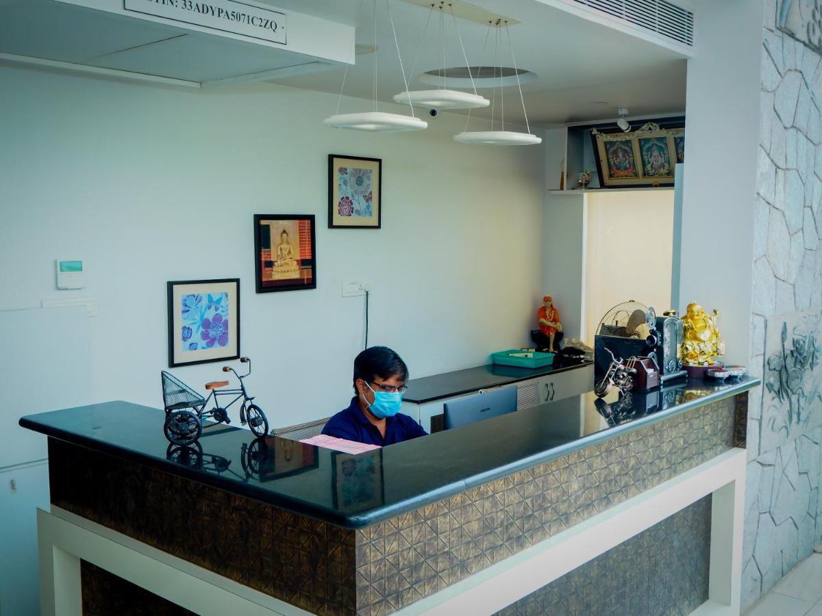 White Pearl Residency Hotel Pondicherry Exterior foto