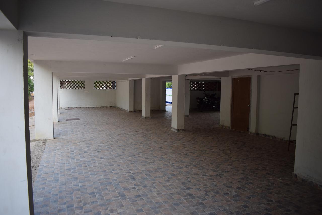 White Pearl Residency Hotel Pondicherry Exterior foto