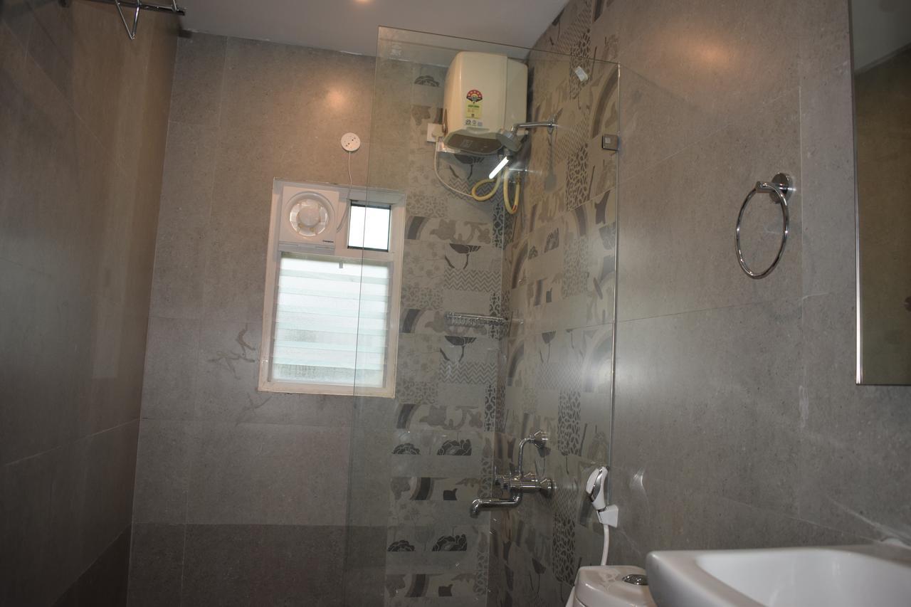 White Pearl Residency Hotel Pondicherry Exterior foto