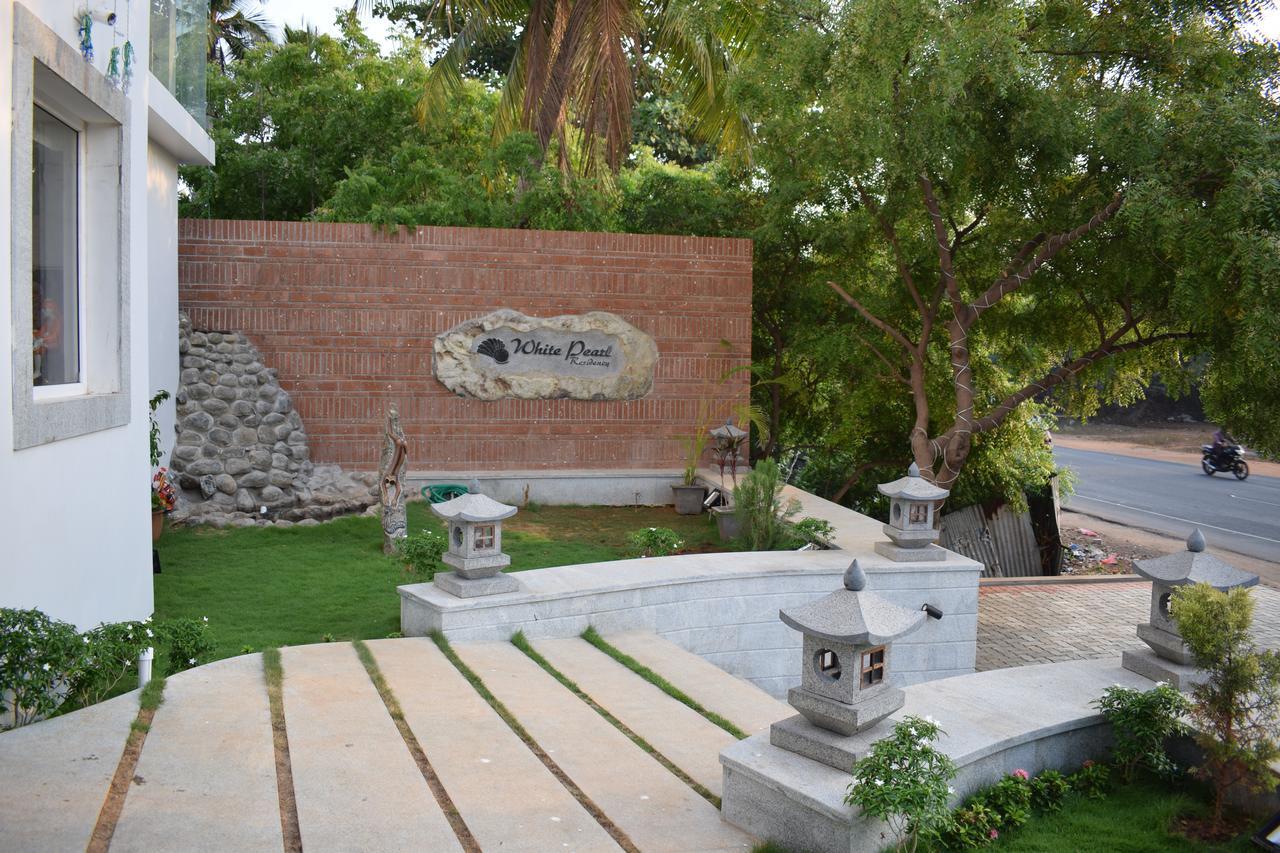 White Pearl Residency Hotel Pondicherry Exterior foto
