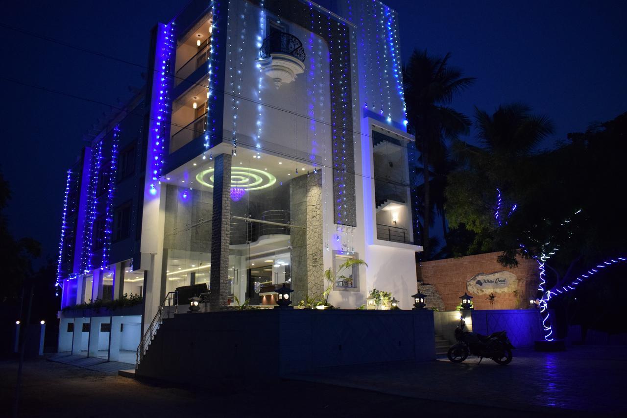 White Pearl Residency Hotel Pondicherry Exterior foto
