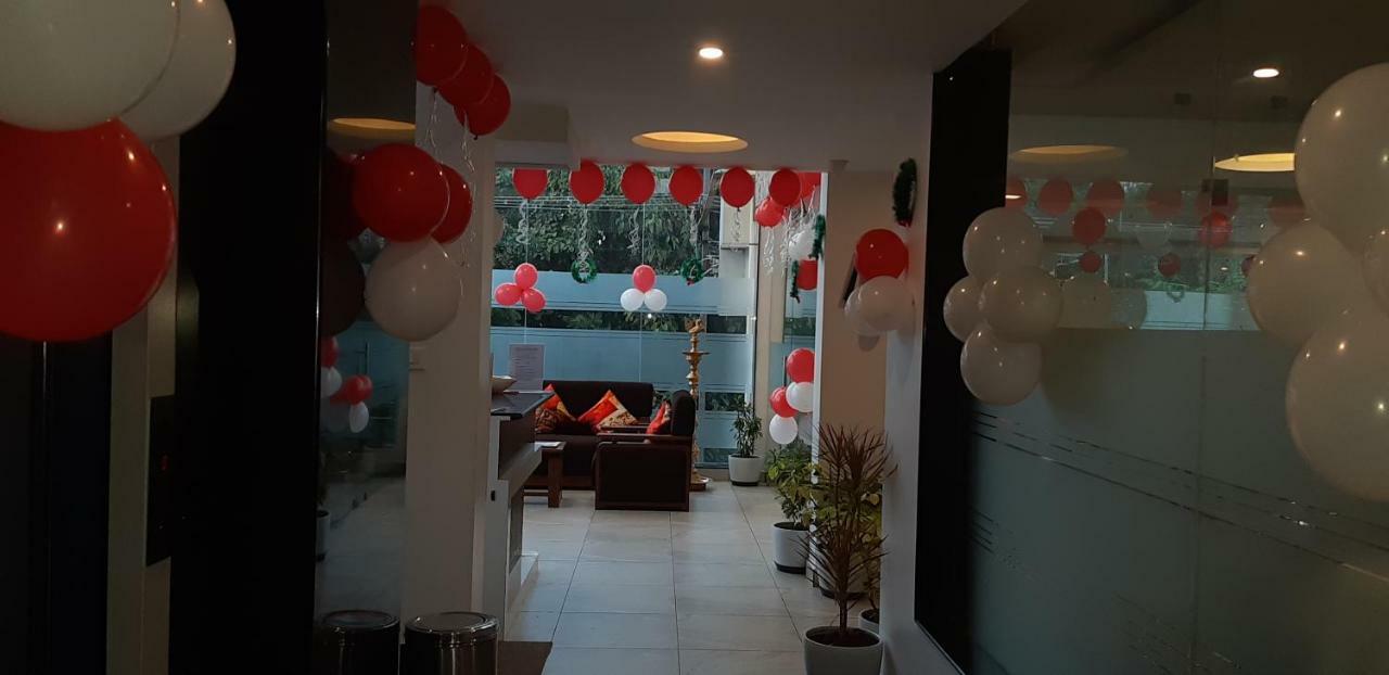 White Pearl Residency Hotel Pondicherry Exterior foto